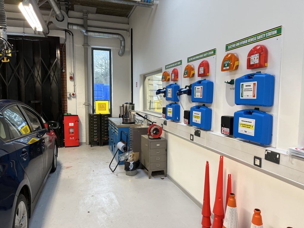 Electric Vehicle Workshop Equipment